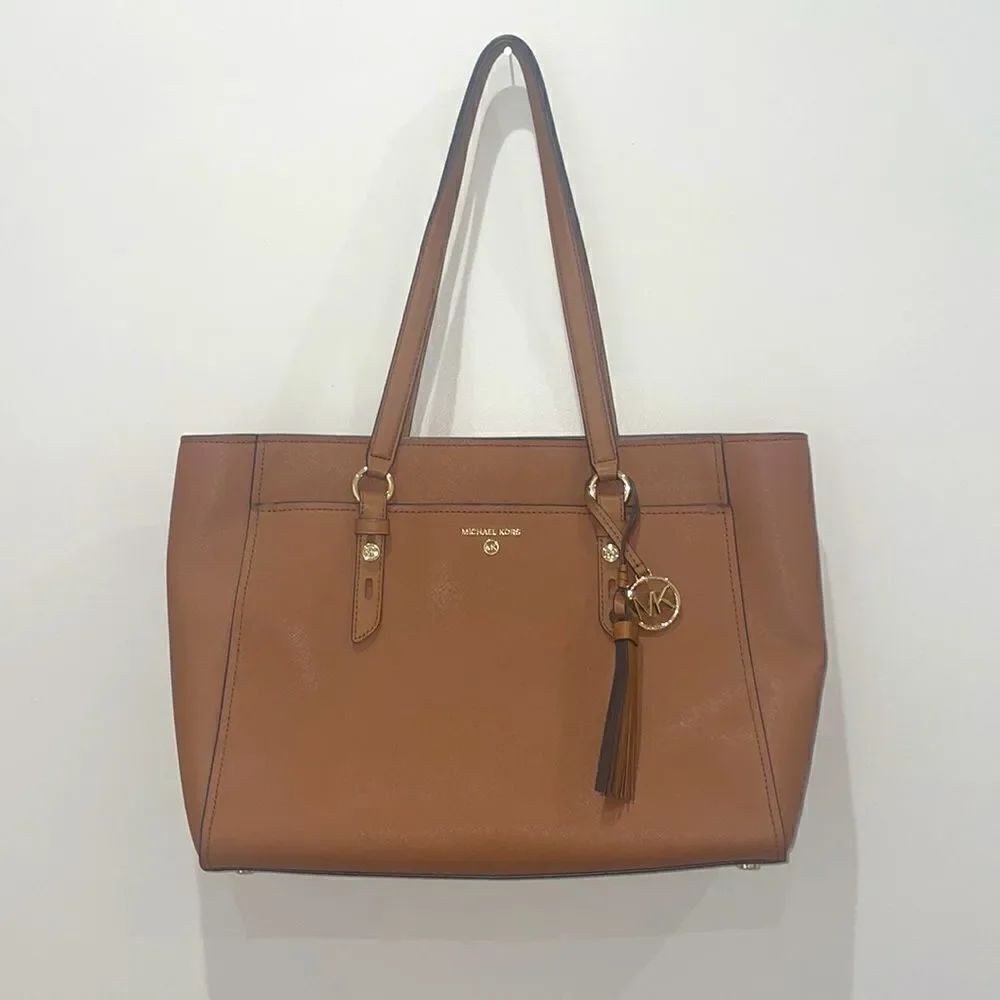 Michael Kors Sullivan Large Multifunction Leather Tote